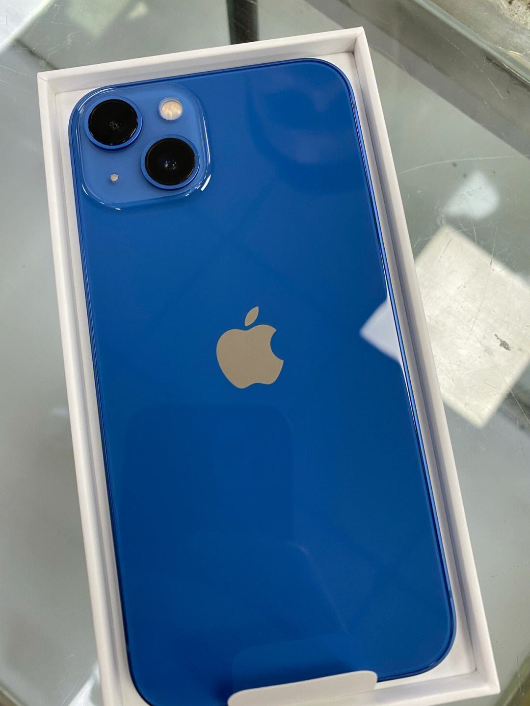 苹果13蓝色版价格多少苹果13价格一览表2023-第1张图片-太平洋在线下载