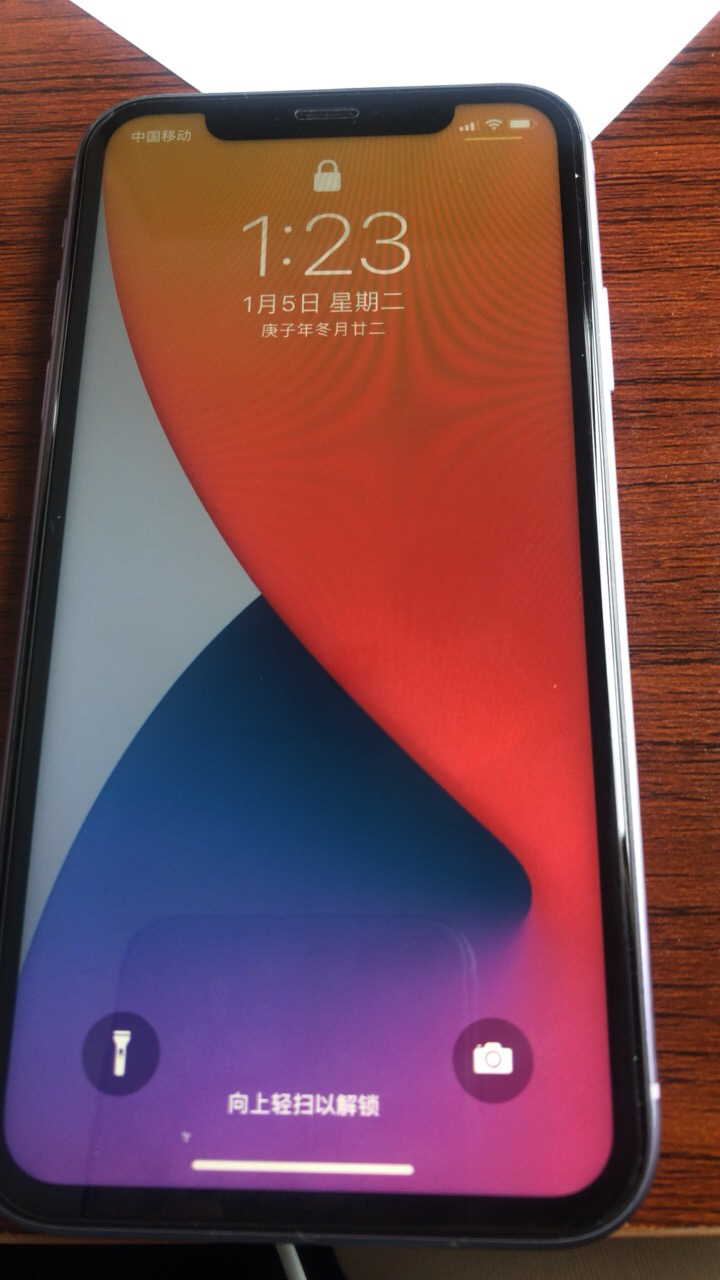 苹果11简配版和标配版(苹果11简配版和标配版哪个好)